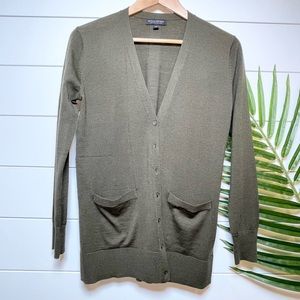 Banana Republic Women Olive/Dark Green Long Sleeves Cardigan Sweater XS